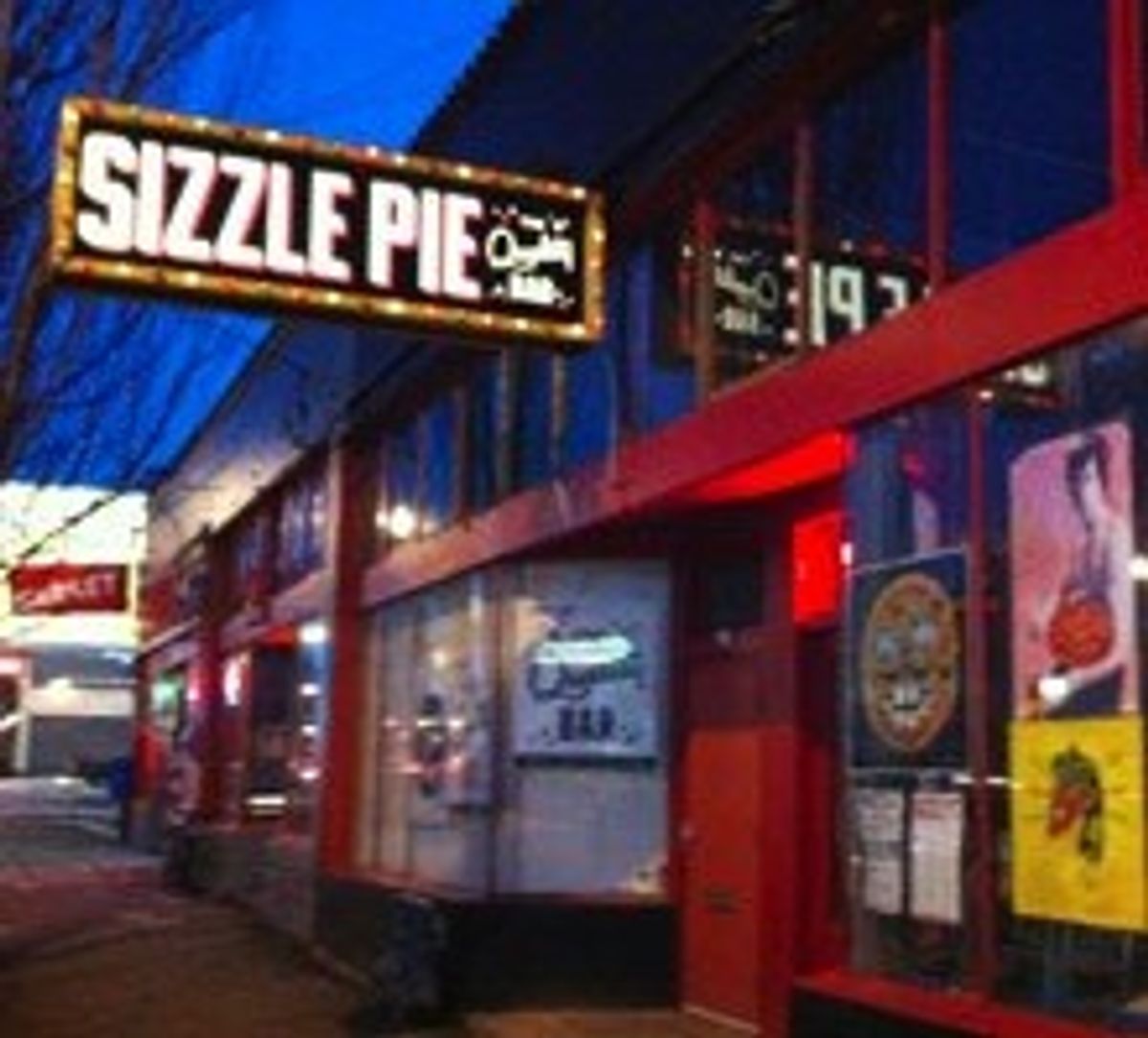 Sizzle Pie 624 E Burnside Restaurants Portland, Oregon EverOut