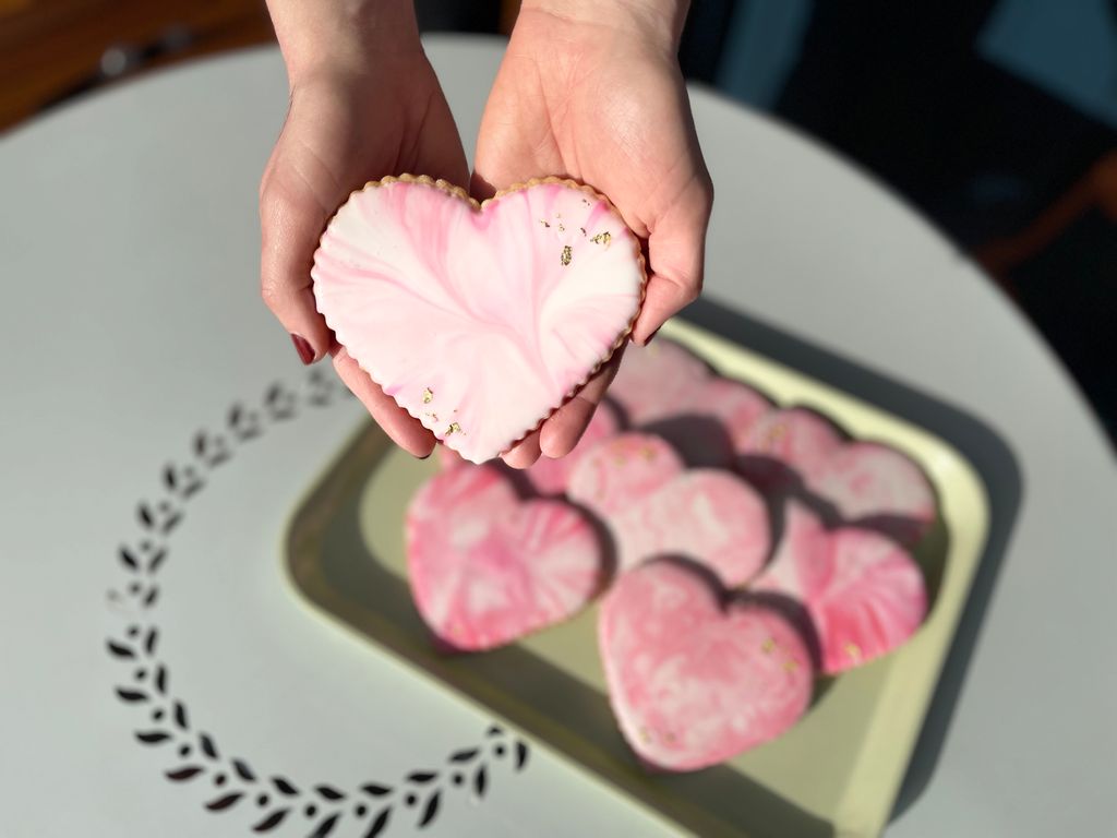 Valentine's Day Freebies: Free Wings, Desserts, Entrees and Other