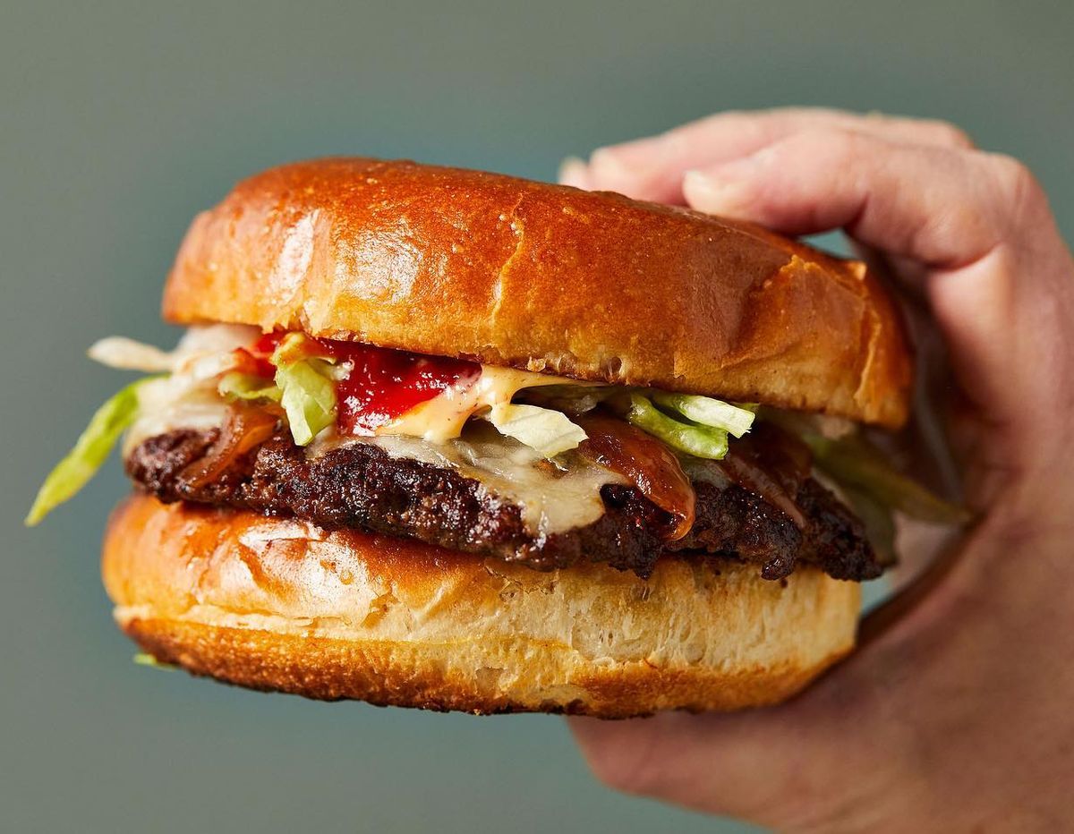 15 Burgers to Try in Seattle