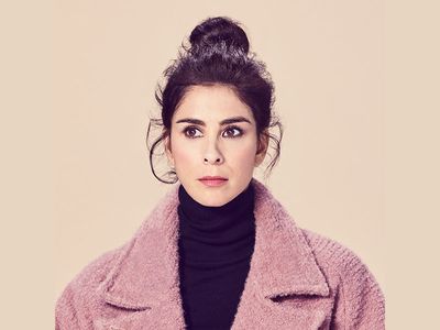 In early 2023, <a href="https://everout.com/seattle/events/sarah-silverman-grow-some-lips/e134936/">Sarah Silverman</a> will guest host <em>The Daily Show</em> and kick off her Grow Some Lips standup tour.