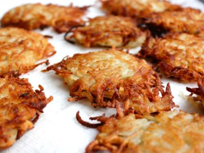 Stuff yourself with crispy latkes at <a href="https://everout.com/portland/locations/mothers-bistro-and-bar/l25024/">Mother's Bistro &amp; Bar</a>.