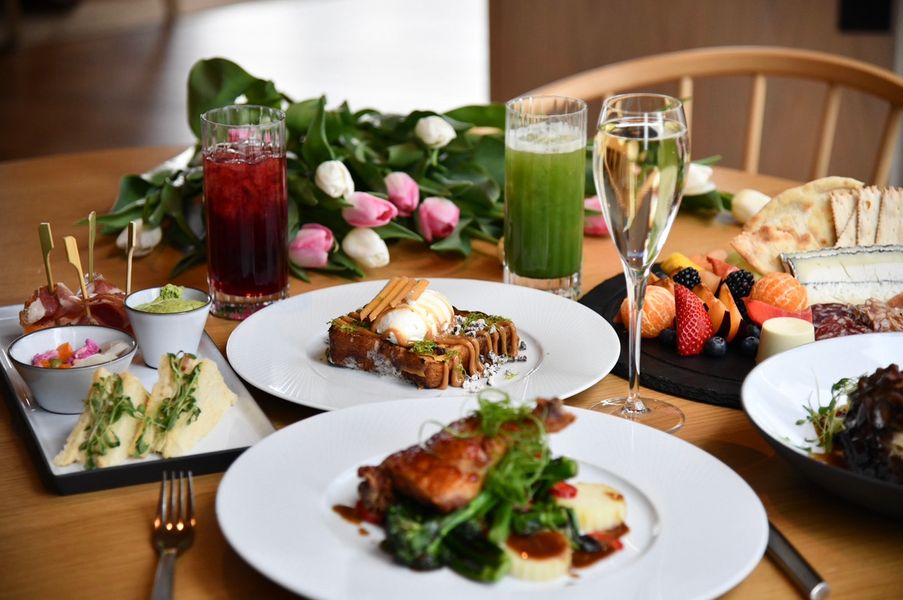 Mother's Day Brunch Buffet at Charlotte Restaurant & Lounge in Seattle
