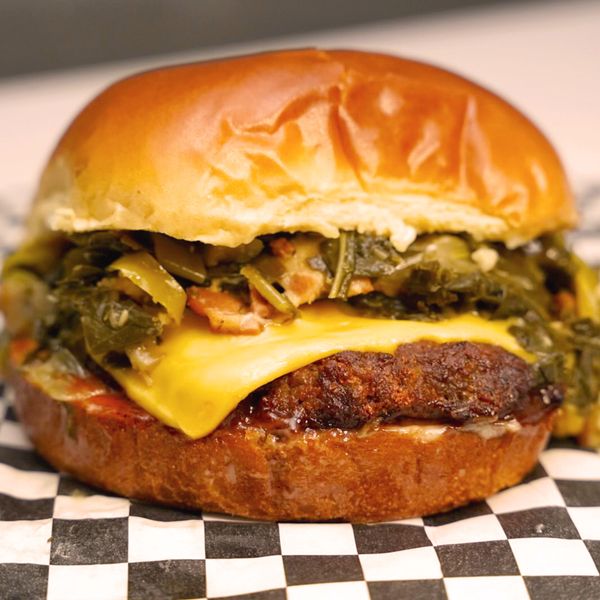 Greens 'n' Things Bacon Cheeseburger