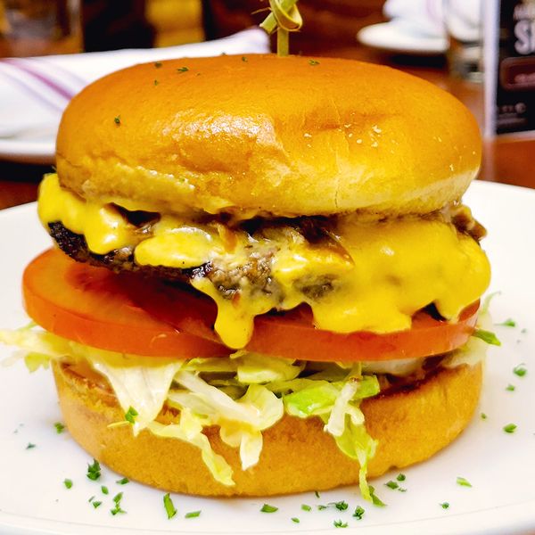 BRIX Cheeseburger