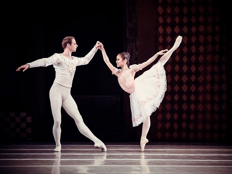 Grand Kyiv Ballet: Snow White at Paramount Theatre in Seattle, WA ...