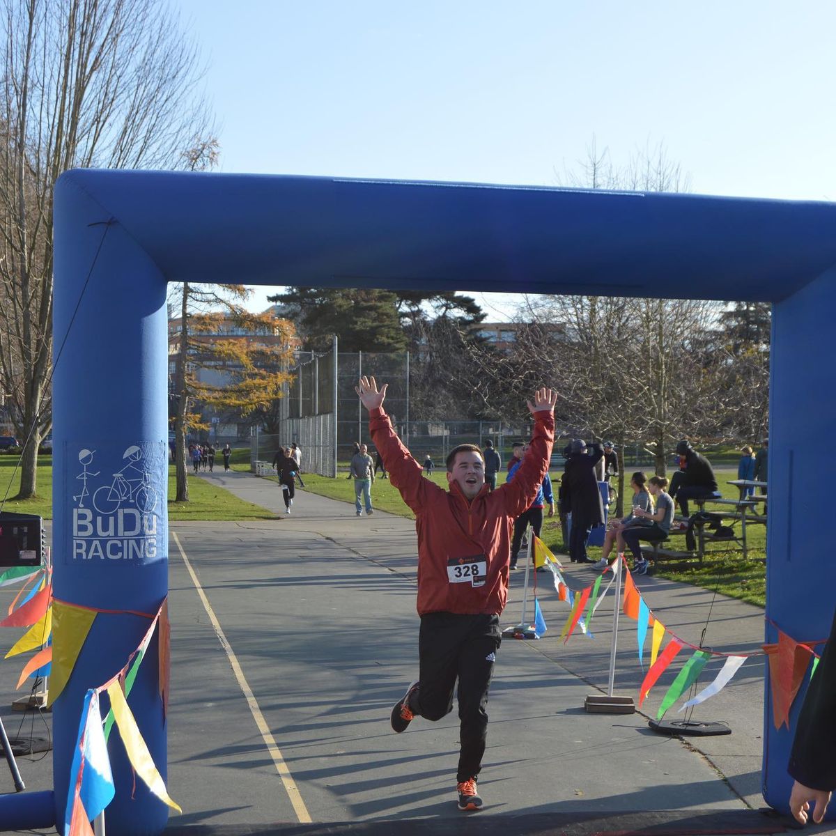 Thanksgiving Day Apple Cup 5K at Green Lake Park in Seattle, WA