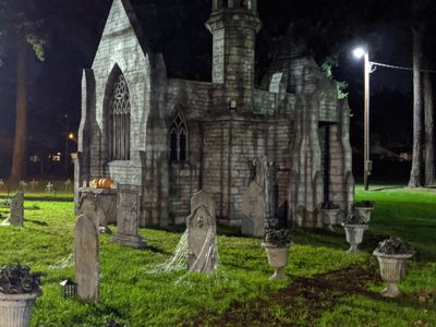 The ghouls are out at Canby's Davis Cemetery, which is one of the attractions you can drive through at the <a href="https://everout.com/portland-mercury/events/clackamas-county-scare-fair/e37407/">Clackamas County Scare Fair</a> every weekend through November 1.