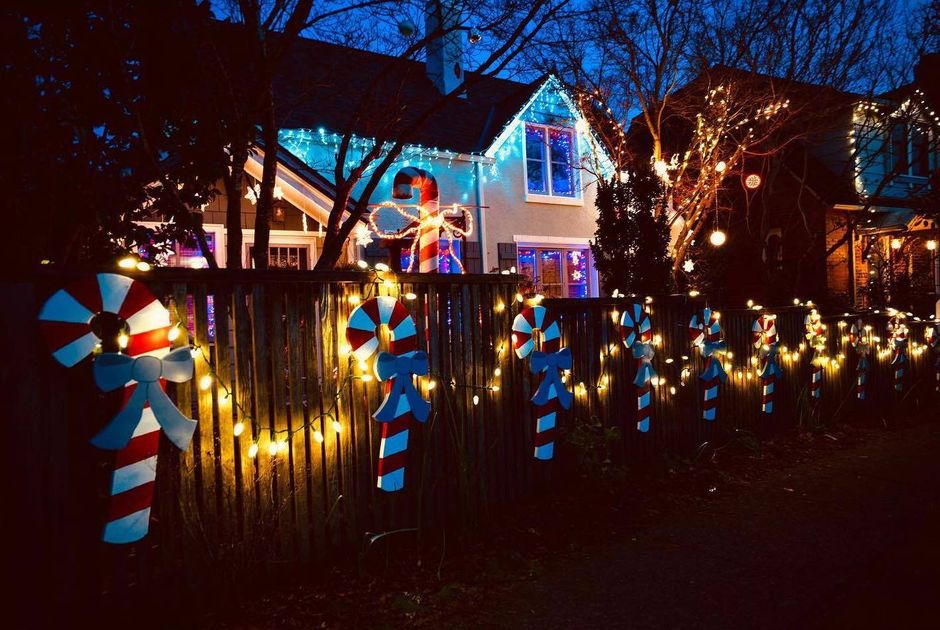 Your Guide to a Socially Distanced Weekend in Seattle Holiday Lights