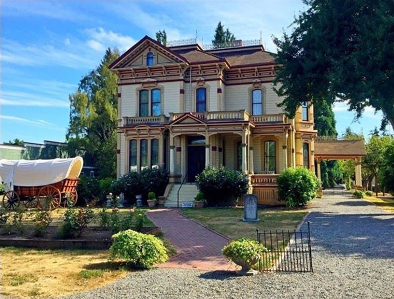 Christmas at the Mansion at Meeker Mansion in Puyallup, WA EverOut