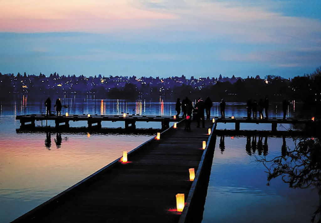 Bainbridge Island cuts the cheese for Blue Friday