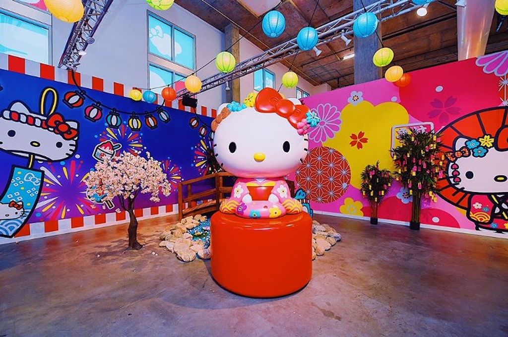 Hello Kitty Café Grand Opening Inside Fashion Show Las Vegas