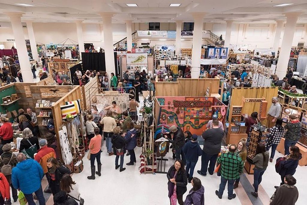 58 Holiday Markets and Gift Bazaars in Seattle This Weekend Dec 68