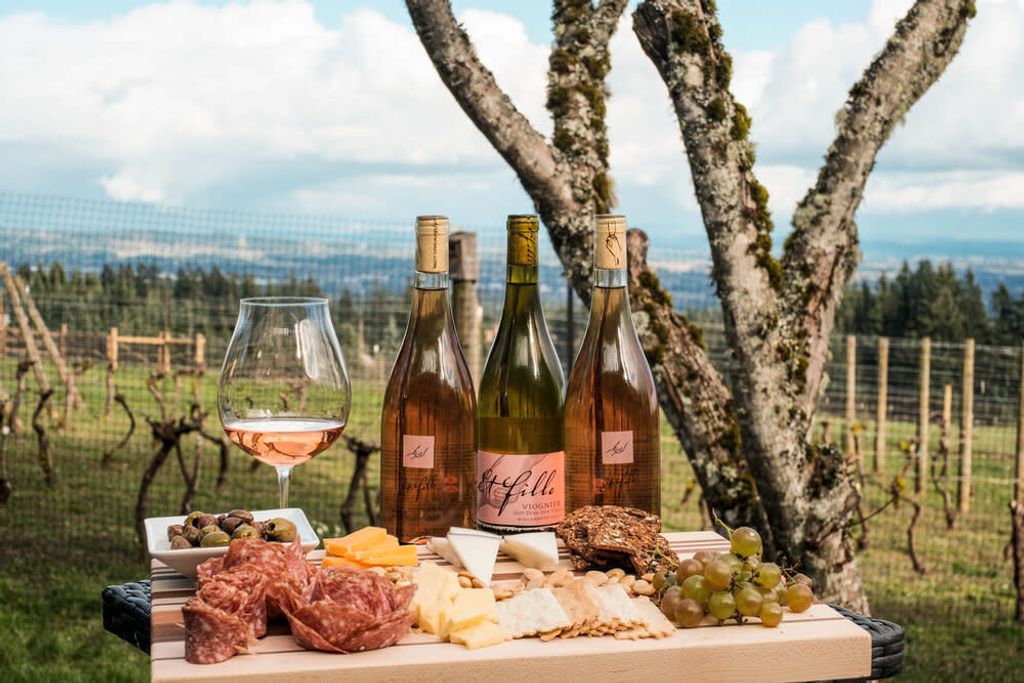 Five Juicy Memorial Day Weekend Events in Oregon Wine Country EverOut