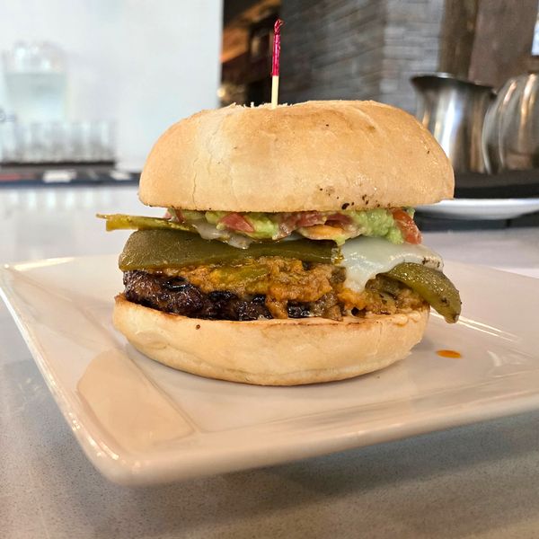 Chorizo Con Queso Burger