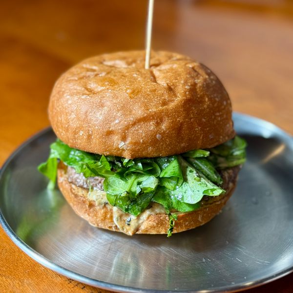 Burgs Phở Life