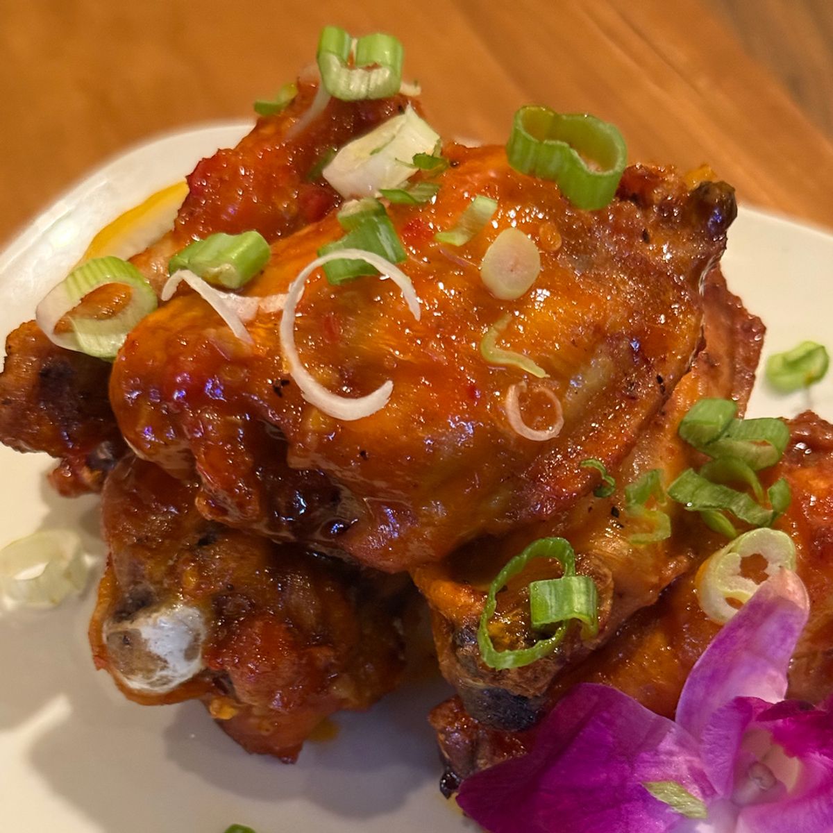 Garlic Stingin' Wings at Hunny Beez in Portland, OR - Multiple dates ...