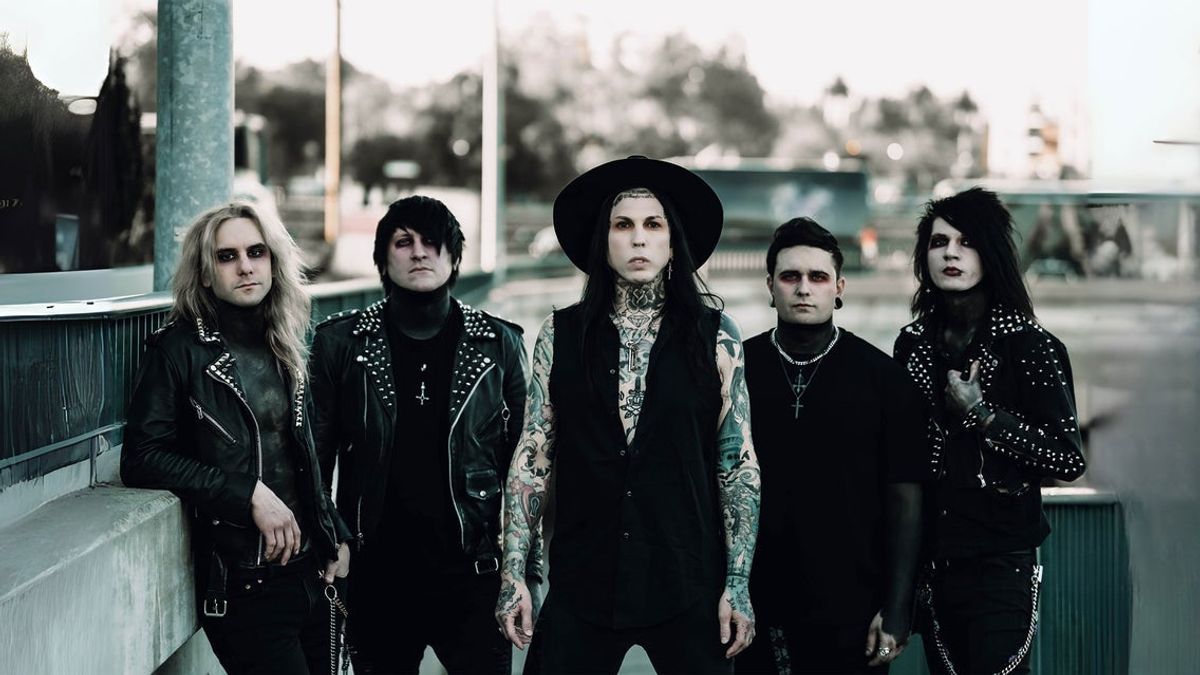 VAMPIRES EVERYWHERE! 'KISS THE SUN GOODBYE' 15TH ANNIVERSARY TOUR with ...
