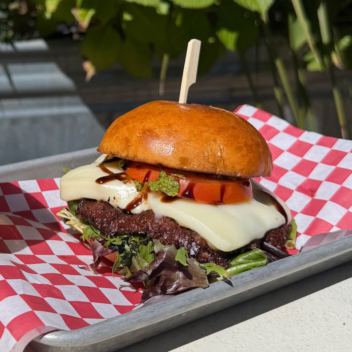 Summer Maxxing Burger @ Migration Brewing