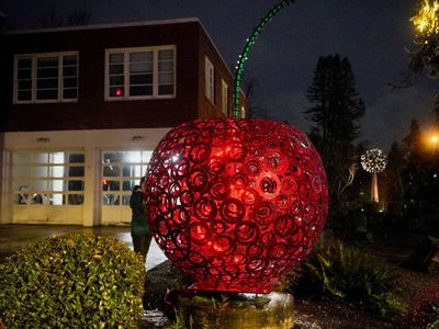 In addition to debuting this recently installed cherry sculpture, Milwaukie will drop a seven-foot LED cherry during <a href="https://everout.com/portland/events/bing-in-the-new-year/e163418/">Bing in the New Year</a>.