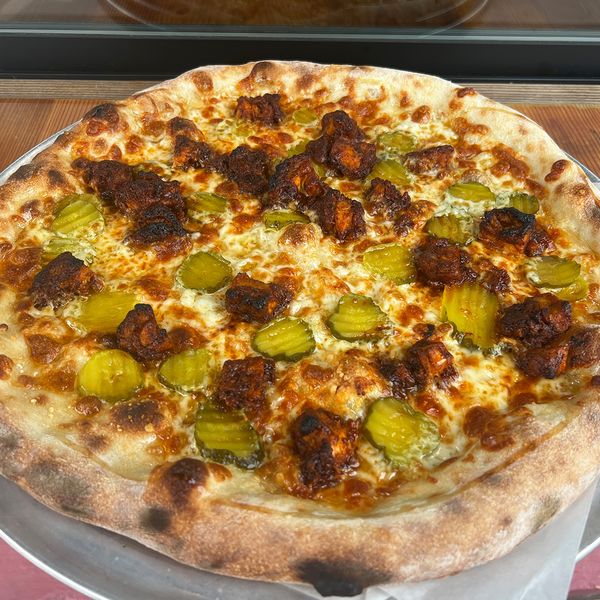 Rankin's NAUGHTY Nashville Hot Chicken Pizza