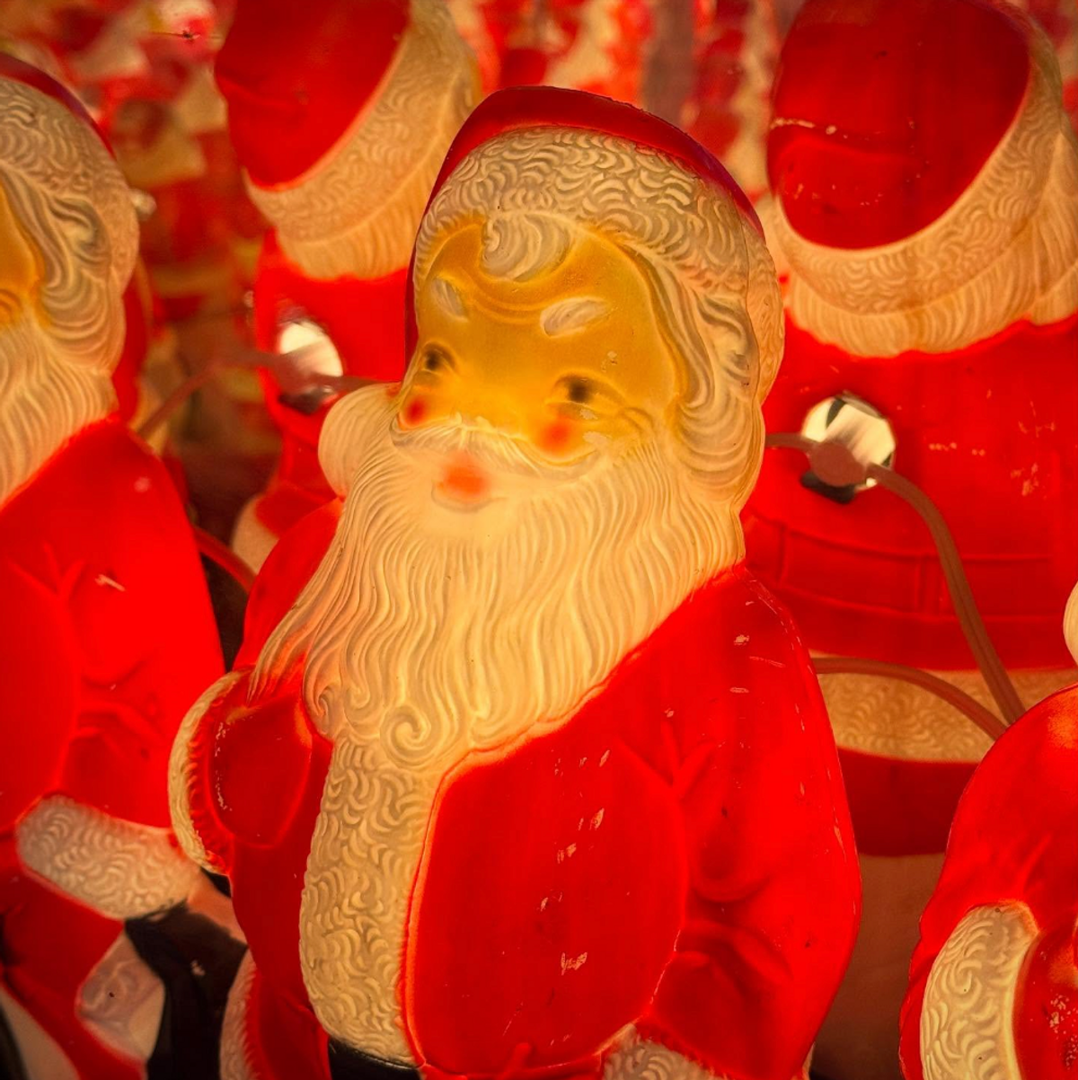 Santa Clones - Every day, through January 1, 2025 - EverOut Portland
